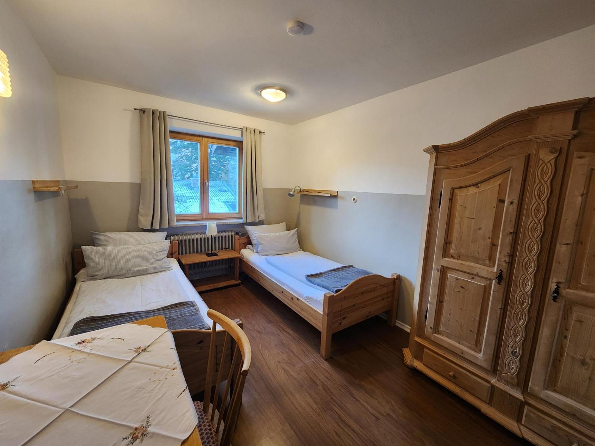Haus Auracher *
