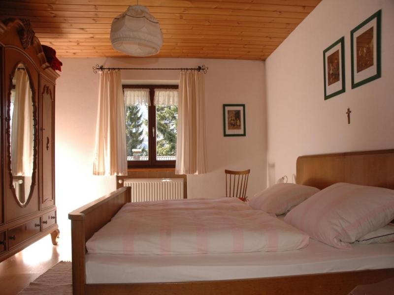 Haus Auracher Apartment *